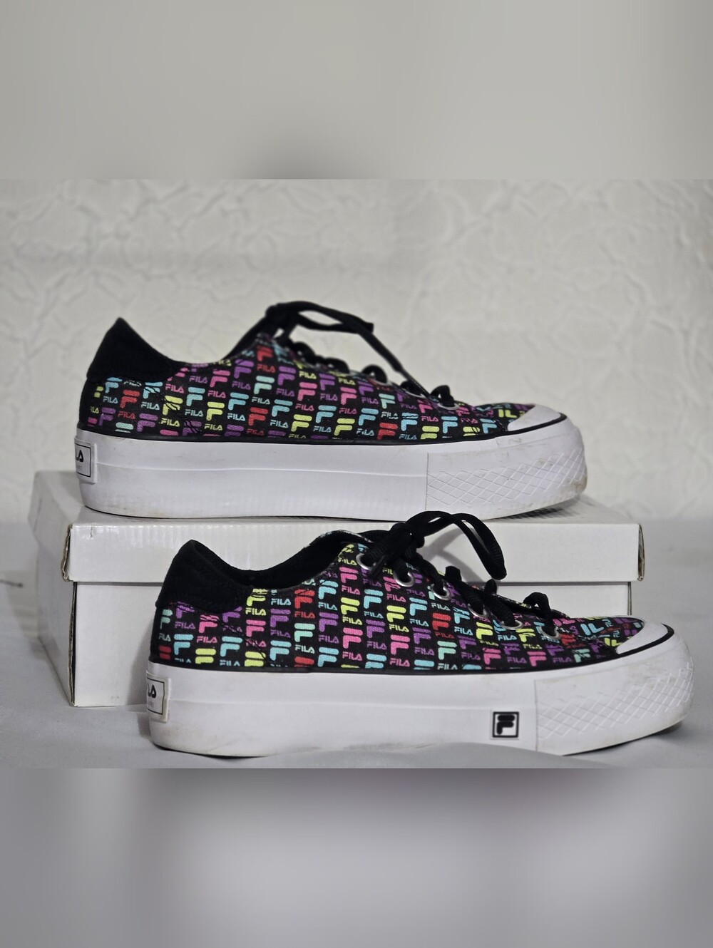 Fila Boarder Multicolor Logo Platform Sneakers Size 9.5